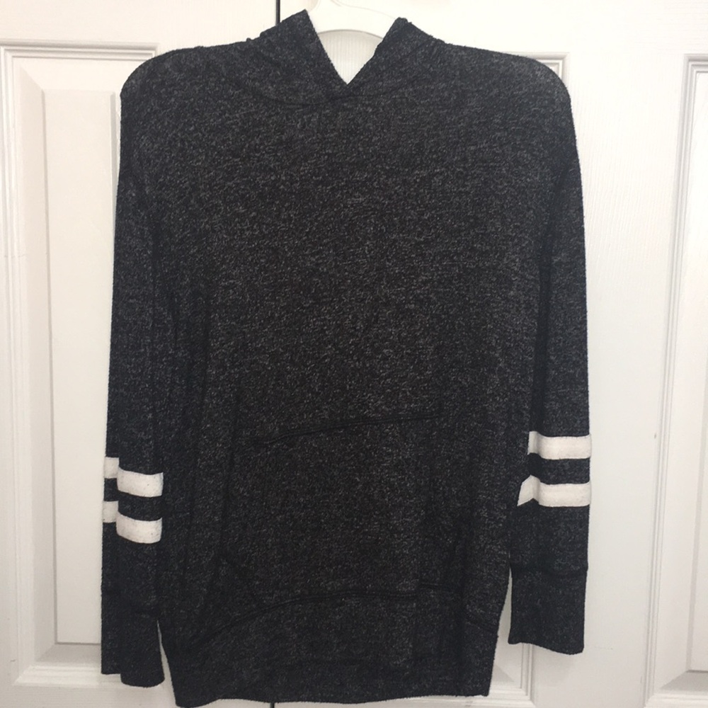 ✰ black hoodie t-shirt ✰